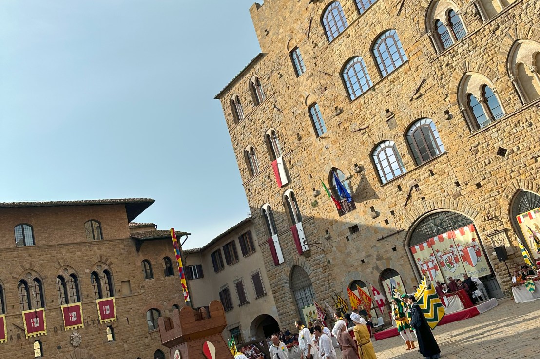 Tugs-of-War and Even More Rain (02/06-04/06/2023)