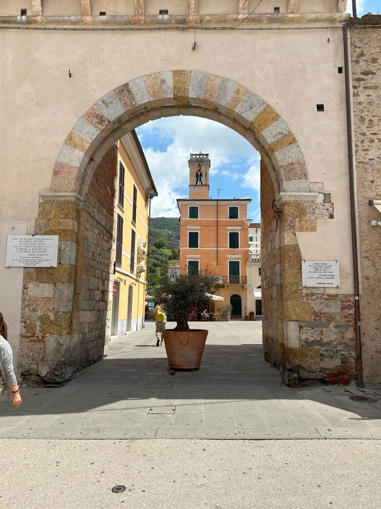 Viareggio, Pietrasanta, Sunsets, Art, Friends and Buti (31/05-02/06/2024)